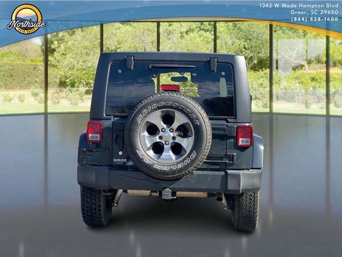 Used 2016 Jeep Wrangler Unlimited Sahara w/ Max Tow Package image 10