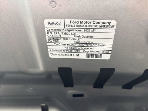 Used 2022 Ford Escape SE image 17