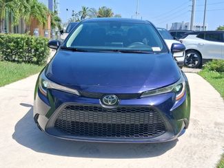 Used 2020 Toyota Corolla LE FWD video 2
