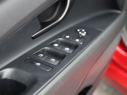 Used 2025 Hyundai Elantra Sport w/ Cargo Package image 18