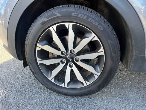 Used 2018 Kia Sportage EX image 28