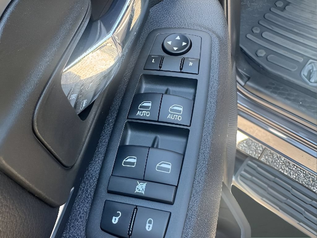 Used 2022 RAM 1500 Warlock w/ Electronics Group AWD/4WD image 10