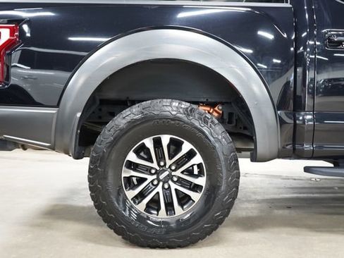 Used 2019 Ford F150 Raptor w/ Equipment Group 802A Luxury AWD/4WD image 39