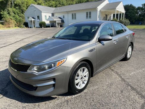 Used 2018 Kia Optima LX image 1