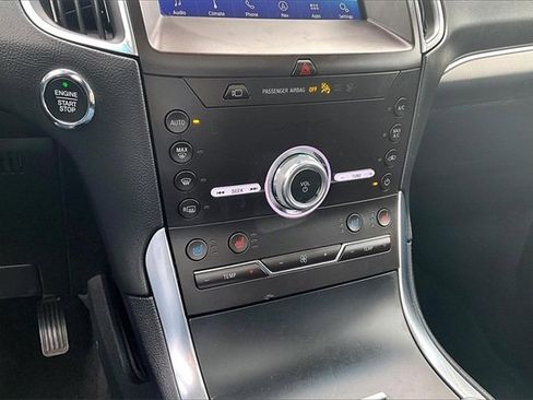 Used 2020 Ford Edge Titanium w/ Equipment Group 301A image 15