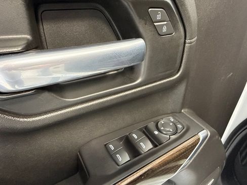 Used 2021 Chevrolet Silverado 1500 LT Trail Boss w/ Convenience Package II AWD/4WD image 20