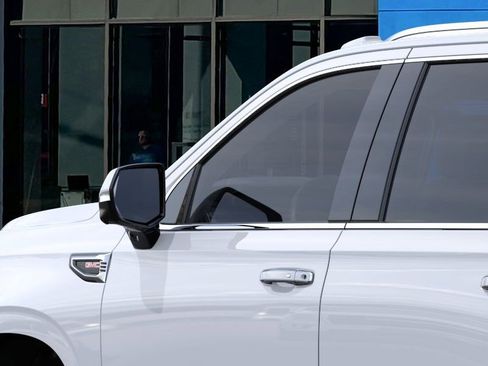 New 2026 GMC Yukon Denali w/ Denali Reserve Package RWD image 12
