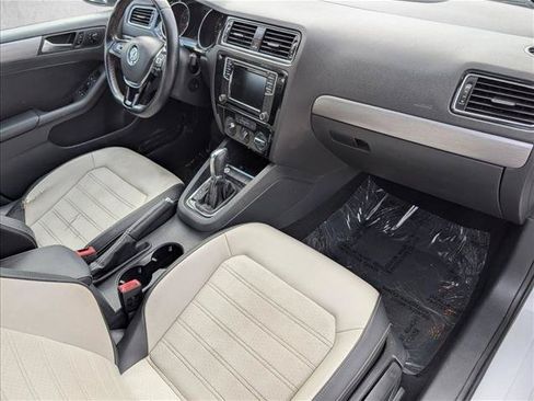 Used 2016 Volkswagen Jetta Sport FWD image 19