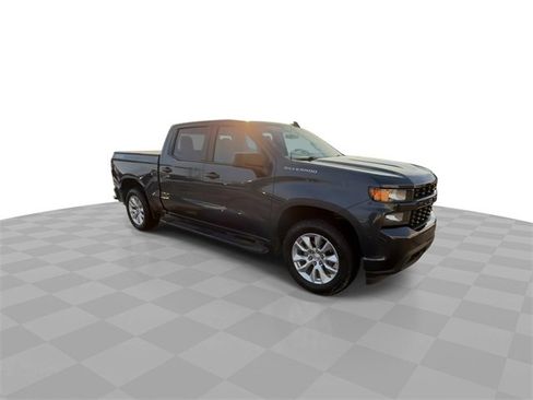 Certified 2021 Chevrolet Silverado 1500 Custom image 2
