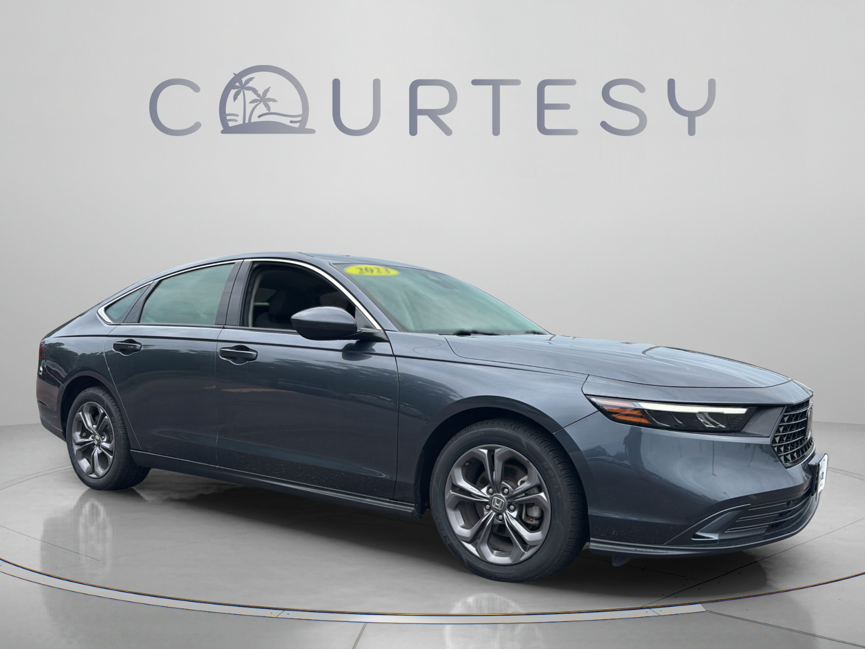 Used 2023 Honda Accord EX image 6