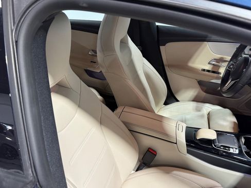 Used 2020 Mercedes-Benz CLA 250 image 39