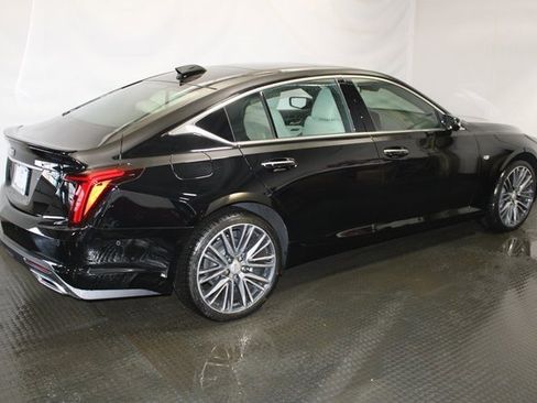 Used 2025 Cadillac CT5 Premium Luxury image 5