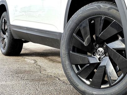 New 2026 Volkswagen Atlas SE