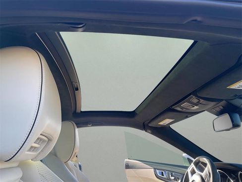 Used 2015 Mercedes-Benz SL 63 AMG image 31