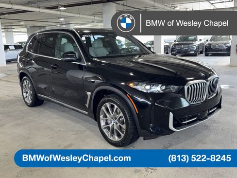 Used 2024 BMW X5 sDrive40i w/ Parking Assistance Package RWD image 1