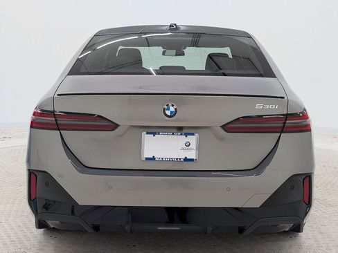 New 2026 BMW 530i RWD image 10