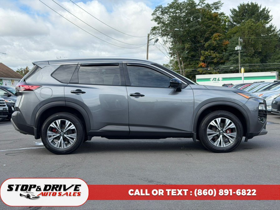 Used 2021 Nissan Rogue SV w/ Premium Package AWD/4WD image 4