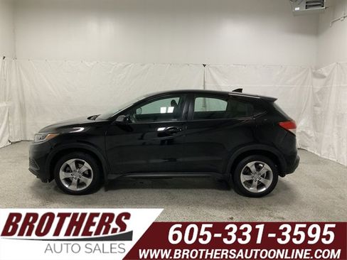 Used 2022 Honda HR-V LX image 1