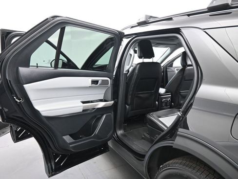 Certified 2023 Ford Explorer XLT w/ Equipment Group 202A image 21