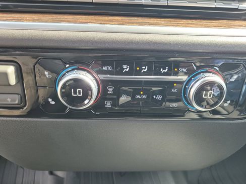 Used 2026 GMC Sierra 1500 SLE AWD/4WD image 21