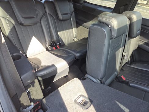 Used 2018 Mercedes-Benz GLS 450 4MATIC image 29