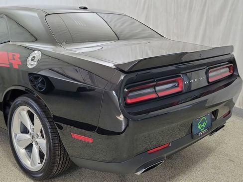 Used 2019 Dodge Challenger R/T image 6