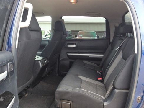 Used 2015 Toyota Tundra SR5 w/ SR5 Upgrade Package AWD/4WD image 21