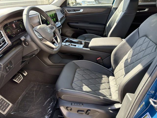 New 2026 Volkswagen Atlas SEL Premium R-Line AWD/4WD image 17