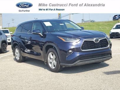 Used 2021 Toyota Highlander LE