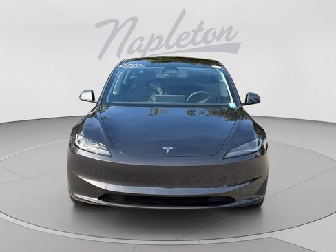 Used 2025 Tesla Model 3 Long Range RWD image 9
