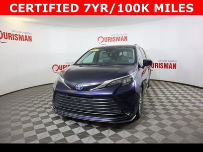 Used 2025 Toyota Sienna XLE