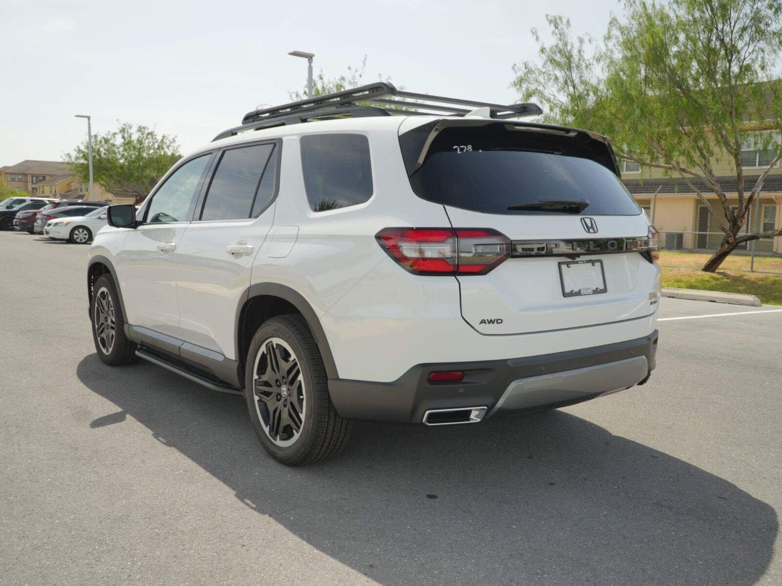 New 2026 Honda Pilot image 9