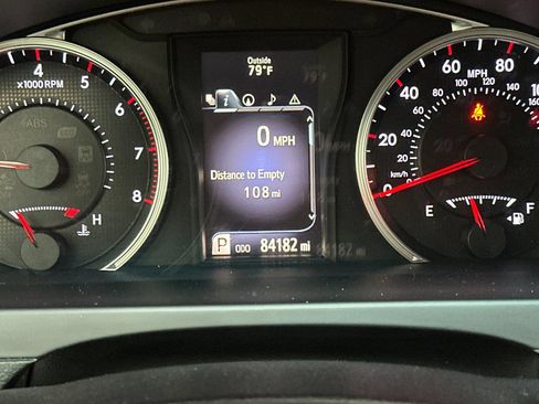 Used 2015 Toyota Camry SE FWD image 23