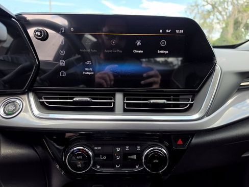 New 2026 Chevrolet Trax ACTIV w/ Sunroof Package FWD image 23