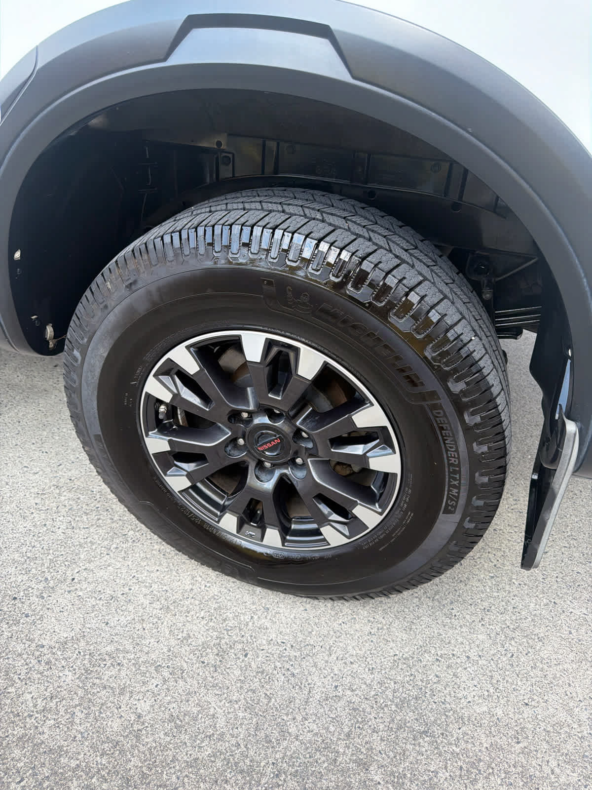 Used 2021 Nissan Titan PRO-4X w/ Pro-4x Convenience Package AWD/4WD image 9