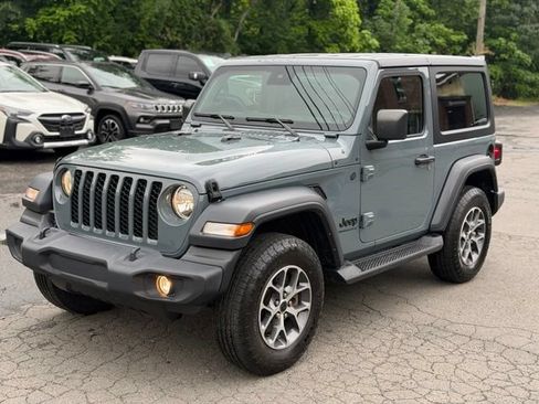 Used 2024 Jeep Wrangler Sport AWD/4WD image 1