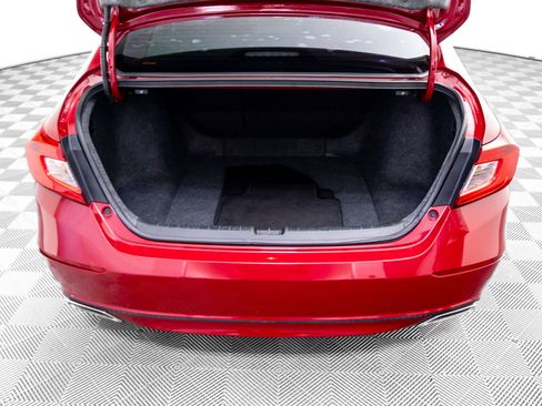 Used 2018 Honda Accord Sport image 30