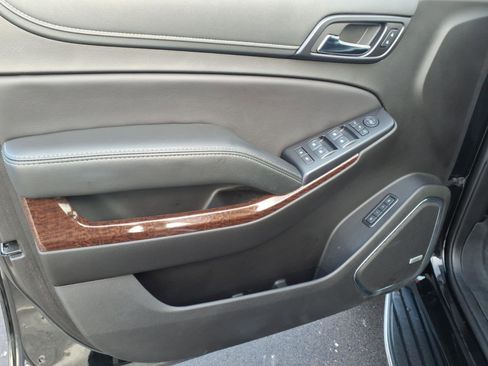 Used 2018 GMC Yukon SLT w/ Premium Edition image 17