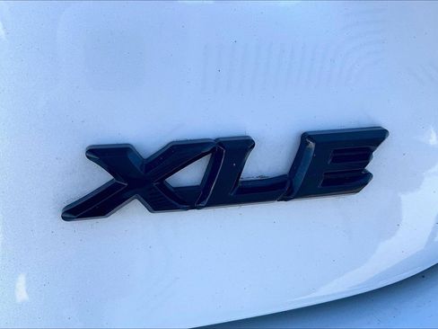 Used 2025 Toyota Camry XLE image 25