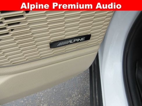 Used 2022 Jeep Grand Cherokee L Limited AWD/4WD image 21
