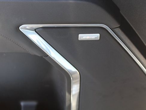 Used 2022 GMC Sierra 1500 SLT image 37