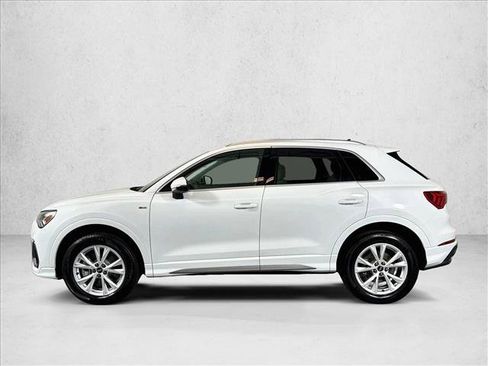Used 2025 Audi Q3 2.0T Premium w/ Convenience Package AWD/4WD image 8