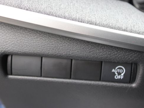 Used 2025 Nissan Kicks SV image 22