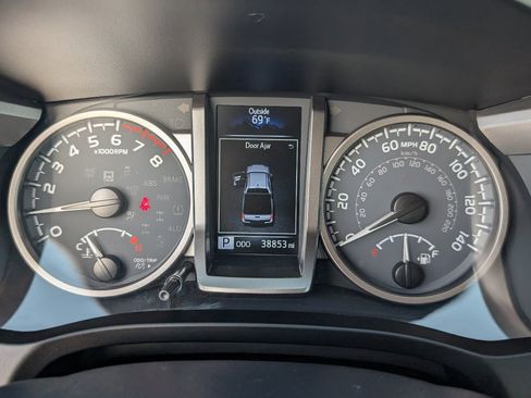 Used 2021 Toyota Tacoma SR5 image 19