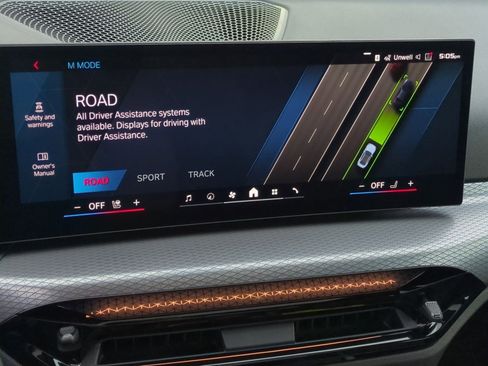 Used 2025 BMW M2 w/ Lighting Package image 23