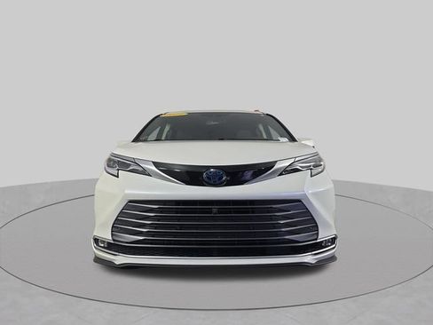 Used 2021 Toyota Sienna Platinum AWD/4WD image 48