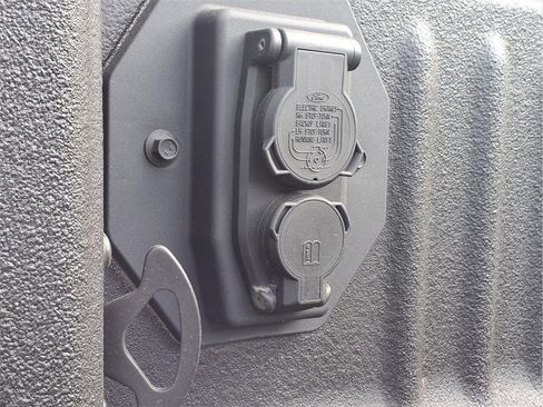 Used 2024 Ford F350 Lariat w/ Lariat Ultimate Package image 26