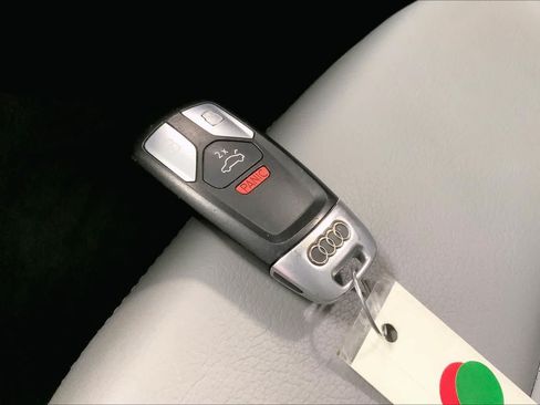 Used 2019 Audi Q5 2.0T Premium AWD/4WD image 17