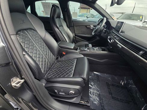 Used 2018 Audi S4 Prestige w/ Prestige Package image 11