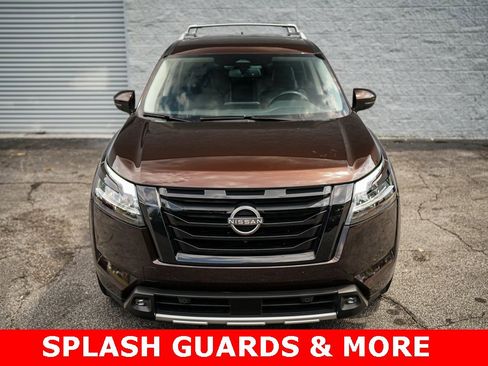 Used 2022 Nissan Pathfinder SL w/ SL Black Package image 5